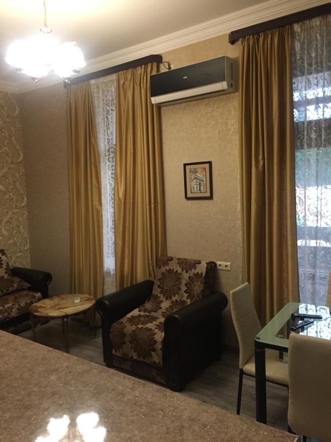 Prima Rooms Tbilisi Esterno foto