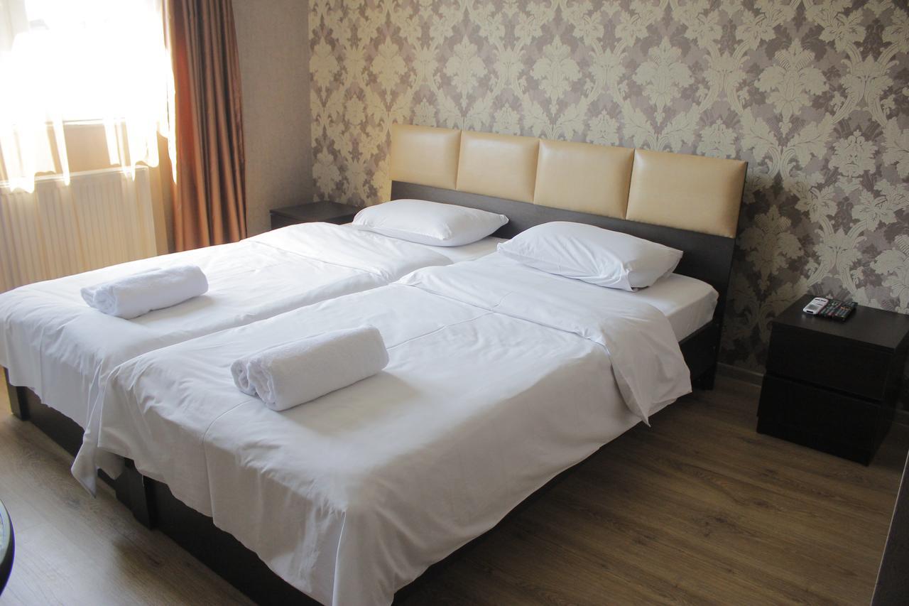 Prima Rooms Tbilisi Esterno foto
