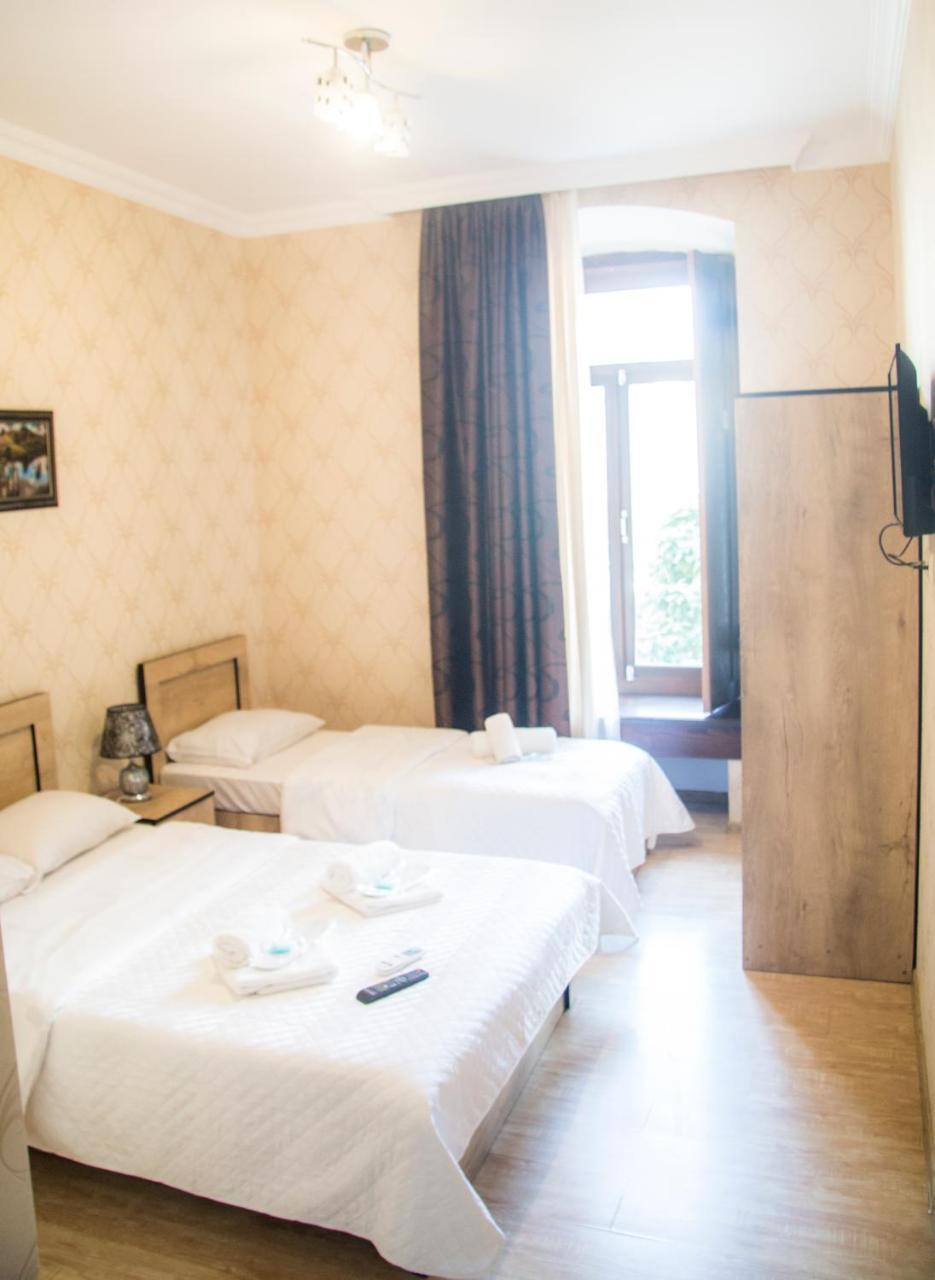 Prima Rooms Tbilisi Esterno foto