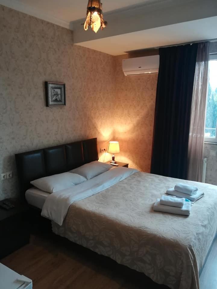 Prima Rooms Tbilisi Esterno foto