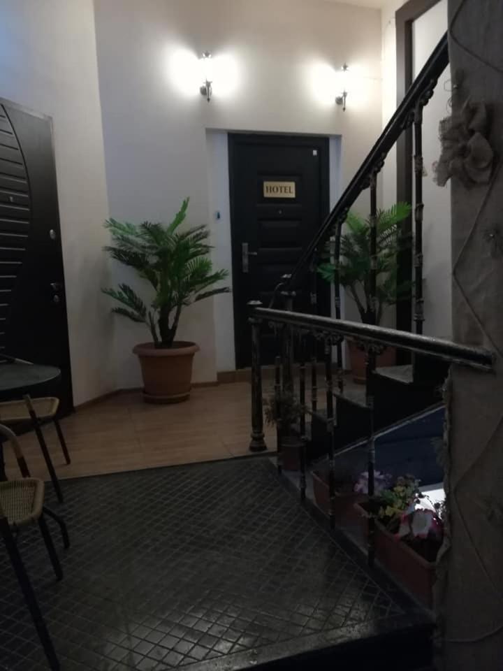 Prima Rooms Tbilisi Esterno foto